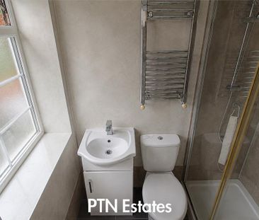 2 bedroom end of terrace house to rent - Photo 5