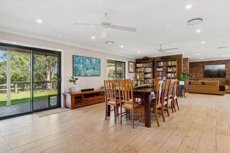 Spacious 4-Bedroom Acreage home with pool, shed and suitable for horses - Photo 2