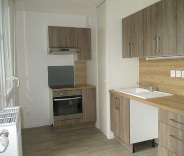 Location Appartement 3 pièces 64m² ST JEAN DE BRAYE 45800 - Photo 2