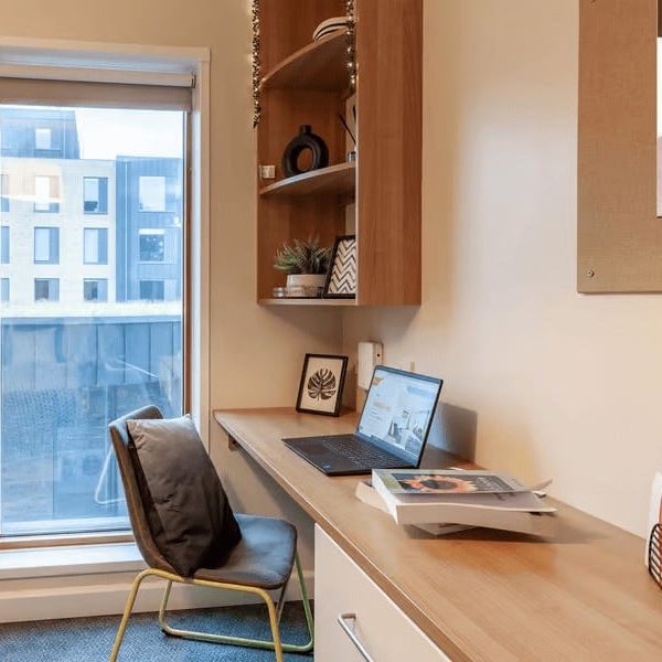 Room in a Shared Flat, Crown Place, RG1 - Photo 1