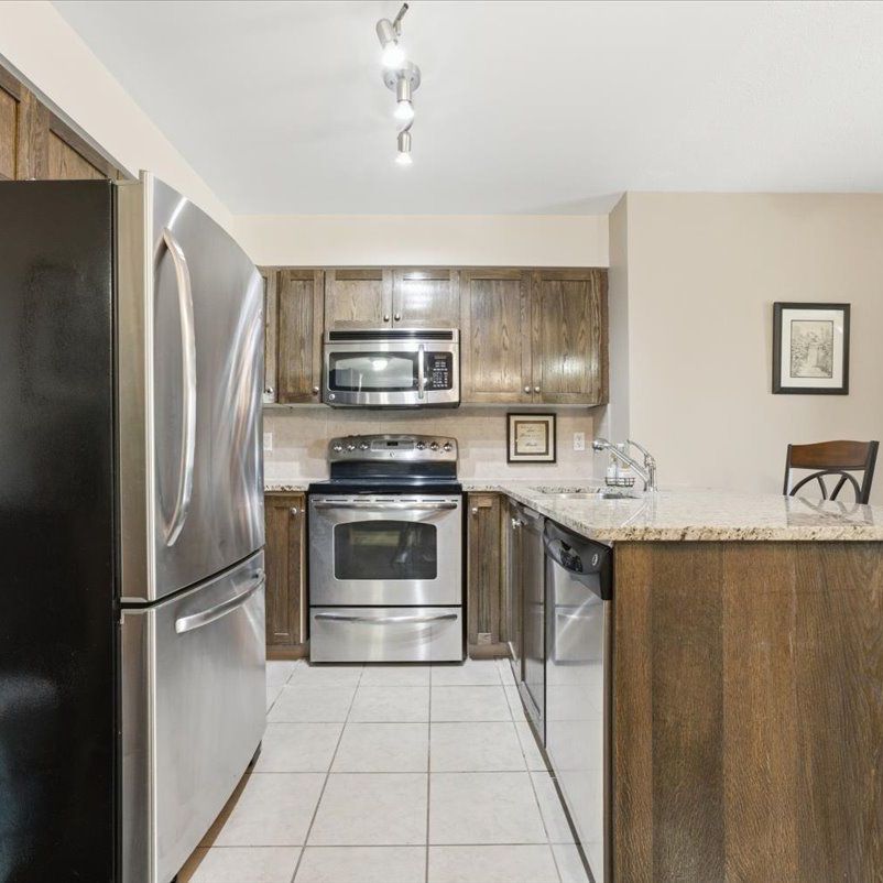 For Lease - 330 PRINCE CHARLES Drive Unit# 1402, Welland, Ontario - Photo 1