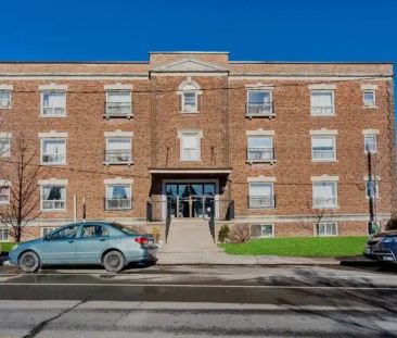 261 Vaughan | 261 Vaughan, Toronto - Photo 1
