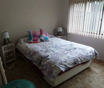 “Cozy Single 1 Bedroom Granny Flat - Water Included” - Photo 2