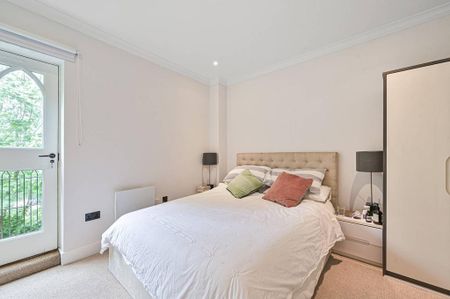 3 bedroom flat to rent - Photo 2