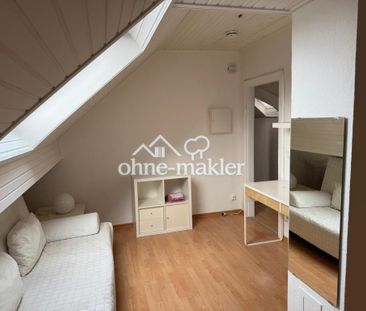 teilmöblierte 1-Zi-Dachgeschoß-Wohnung - Foto 1