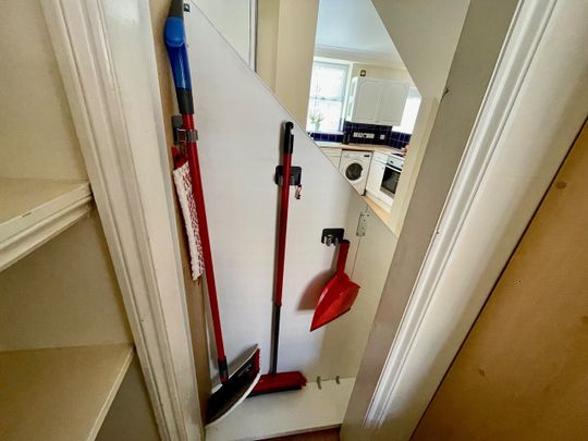 1 Bed Flat, William Street, RG1 - Photo 1