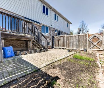 For Lease - 3099 Highbourne Crescent, Oakville, Ontario - Photo 3