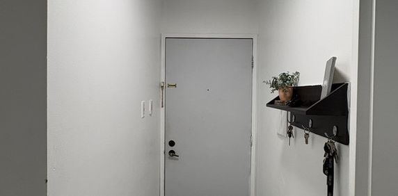 4 2/1 - Photo 2