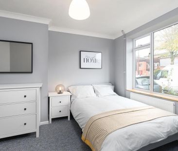 5 bedroom semi-detached house to rent - Photo 2