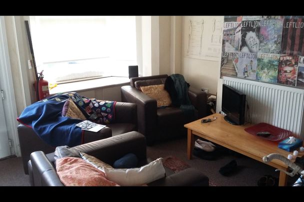 3 Bed Terraced House, Claude Street, NG7 - Photo 1