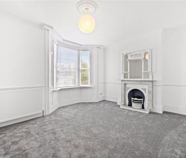 4 bedroom terraced house to rent - Photo 5