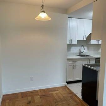 1br - 667 sf KITSILANO - 1 BR + 1 BATH Pet friendly - Photo 1