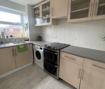 Room in a Shared Flat, Henry Doulton Drive, SW17 - Photo 2