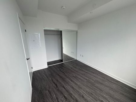 For Lease - 2495 Eglinton Avenue Unit# 1013, Mississauga, Ontario - Photo 4