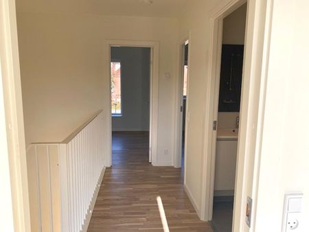 Skønt 4-værelses rækkehus i flotte omgivelser - Photo 5