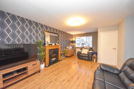 3 bed House - Semi-Detached for Rent - Photo 5