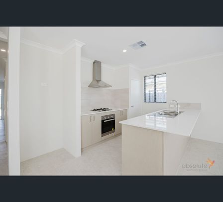4 Holroyd Avenue, Brabham, WA 6055 - Photo 1