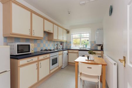 2 bedroom apartment to rent - Photo 4