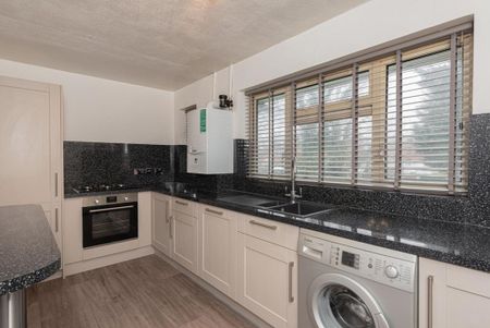 1 bedroom flat to rent - Photo 5