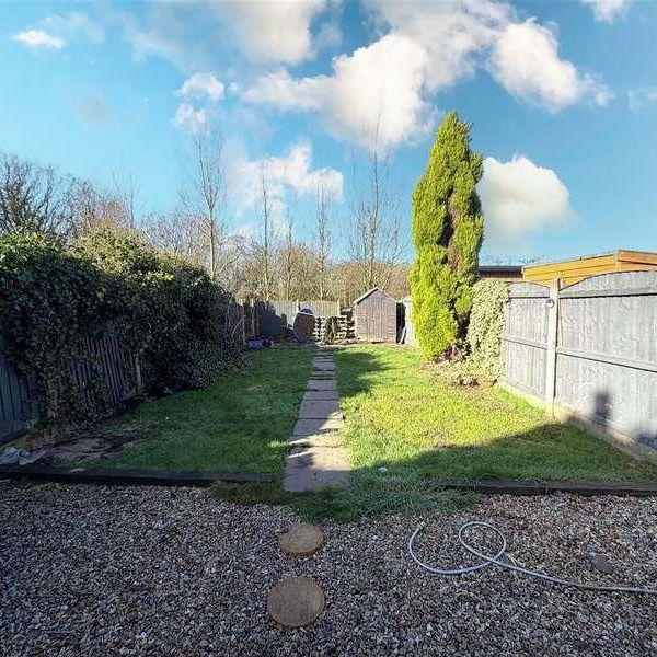 St. Helens Road, Bolton, BL5 - Photo 1
