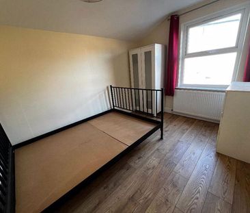 5 bedroom property to rent - Photo 4