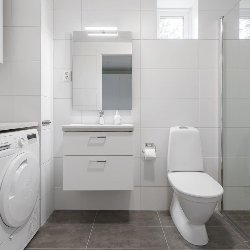 Vikaholmsallén, Växjö - Photo 1