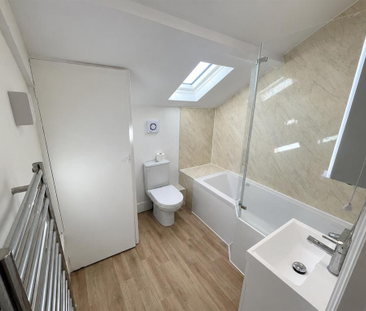 2 bedroom semi-detached house to rent - Photo 5