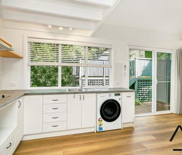 Loft Style Granny Flat - Water, Gas and Electricity included in Rent - Photo 1