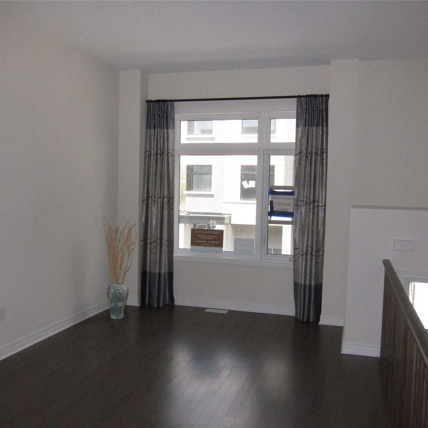 For Lease - 105 Laskin Drive, Vaughan, Ontario - Photo 1