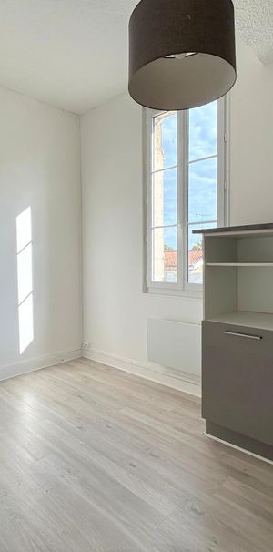 Location Appartement 2 pièces 35m² COUTRAS 33230 - Photo 1
