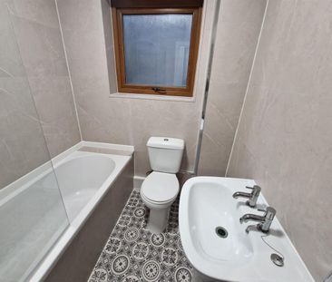 Verig Street, Manselton, SA5 9NQ, Swansea - Photo 5