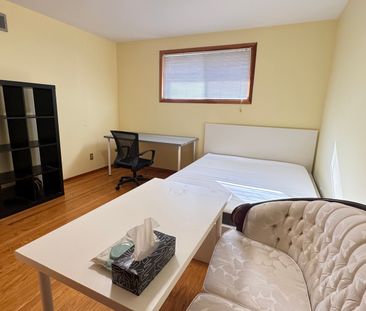 For Lease - 122 Rifle Range Road Unit# #Furnished, Hamilton, Ontario - Photo 2