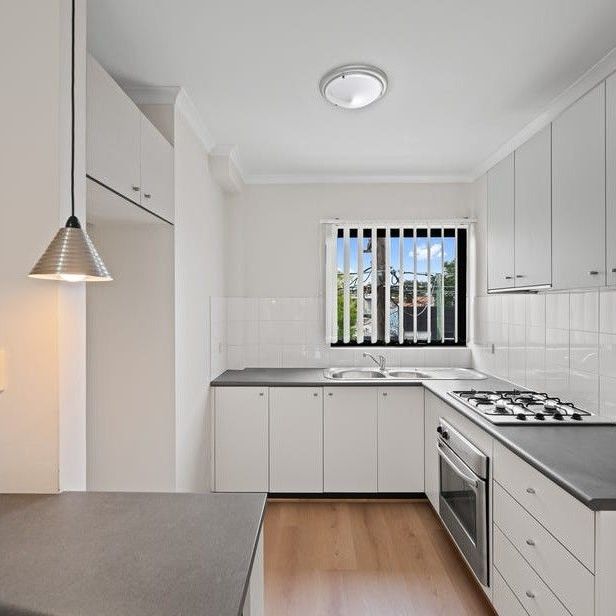 Modern 2-Bedroom Apartment for Rent - Photo 1