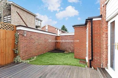 Carlisle Close, Kingston Upon Thames, KT2 - Photo 5