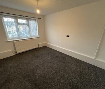 4 bedroom terraced house to rent - Photo 5