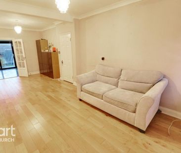 4 bedroom terraced house to rent - Photo 3