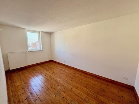 APPARTEMENT T3 A LOUER A ROANNE - CENTRE VILLE - Photo 2