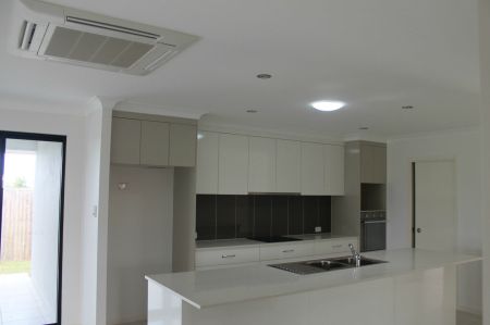 37 Tamron Drive, Mount Pleasant QLD 4740 - House For Rent | Domain - Photo 2