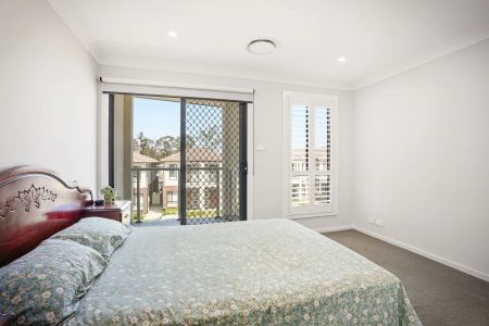 “Modern and Stylish Family Living in a Prime Rouse Hill Location” - Photo 4