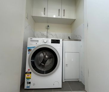 Furnished 1-Bedroom Granny Flat / Outstanding Transport Convenience - Photo 6