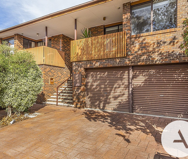 27 Rowe Pl, Phillip ACT 2606 - Townhouse For Rent | Domain - Photo 6