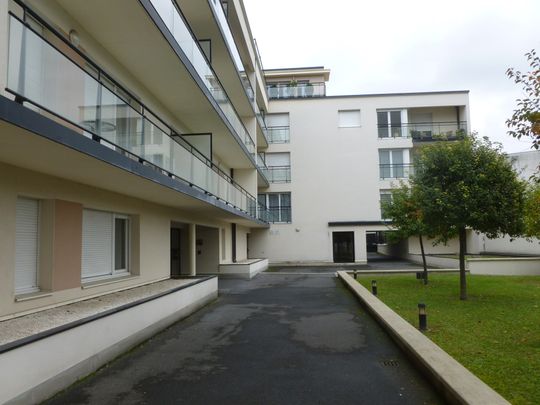 REIMS- Appartement T3 avec terrasse parking et garage, disponible le 05/11/2024. - Photo 1