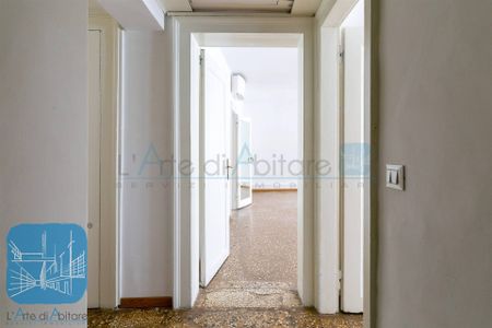 SAN MARCO - QUARTO PIANO CON AFFACCIO SU SAN BORTOLOMIO - Photo 3