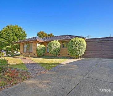 8 Cambridge Drive, GLEN WAVERLEY - Photo 6