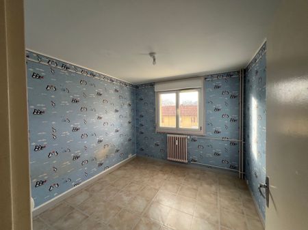 Location - Appartement T4 - 65 m² - Pont-de-Roide-Vermondans - Photo 2