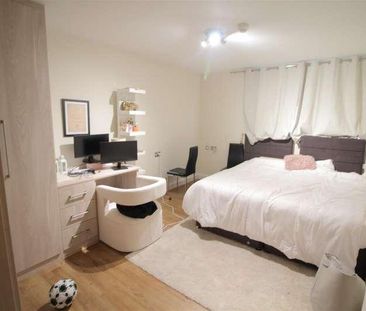 Queens Way, London, NW4 - Photo 5