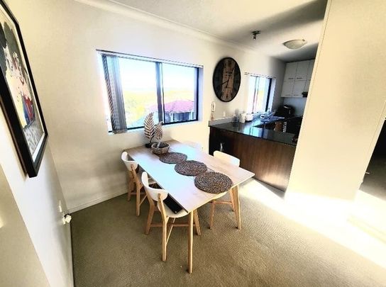 Varsity Lakes - Photo 1