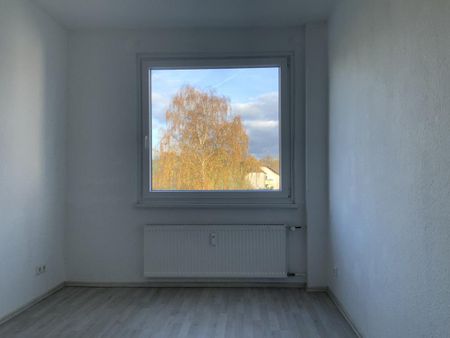 Bezugsfertige, helle 3,5 Zimmer mit Duschbad und Balkon - Foto 3
