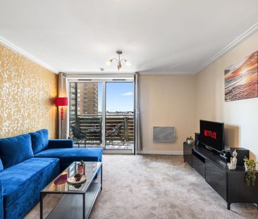 2 Bed Flat, Sharpthorne Court, BN1 - Photo 3