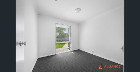 Ideal Family Home in a Peaceful Neighbourhood - Photo 5